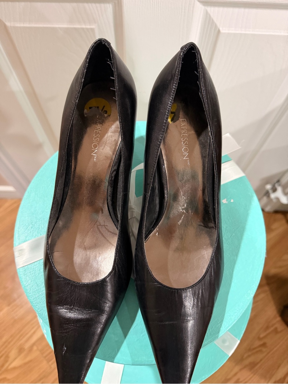 Expressions Black Pointed Toe Pumps